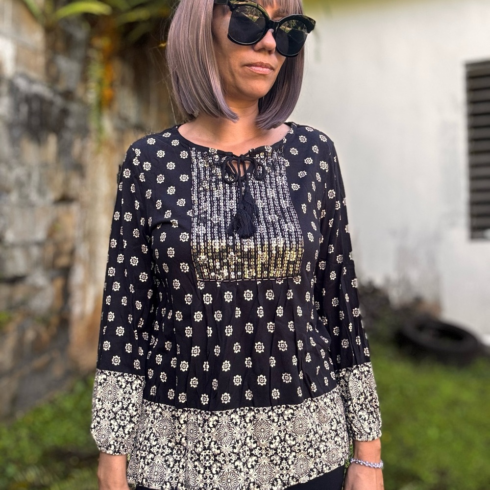 CHICO'S 1 Parsley Print  Sequence Designed Front Tie ￼Tunic Top Excellent !!